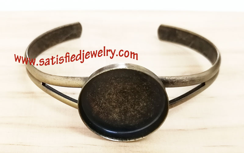 BANGLE0040 - 1.jpg