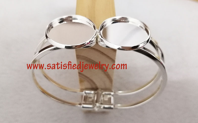 BANGLE0017 - 1.jpg