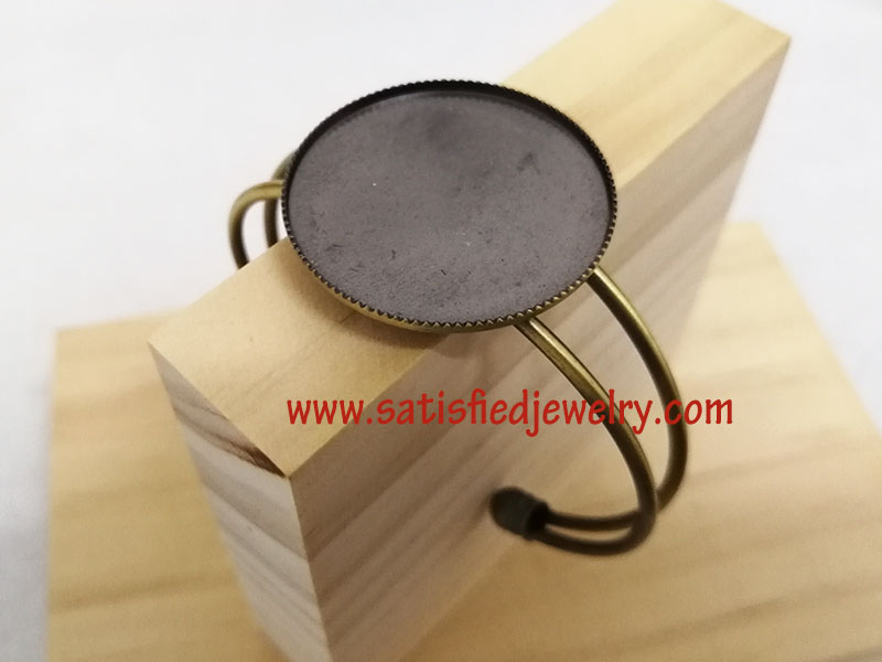 BANGLE0002 - 6.jpg