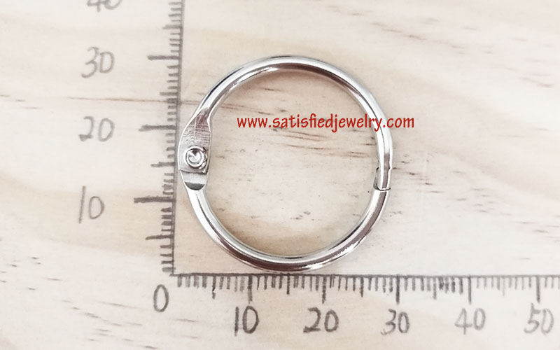 Keyrings0004 - 6.jpg