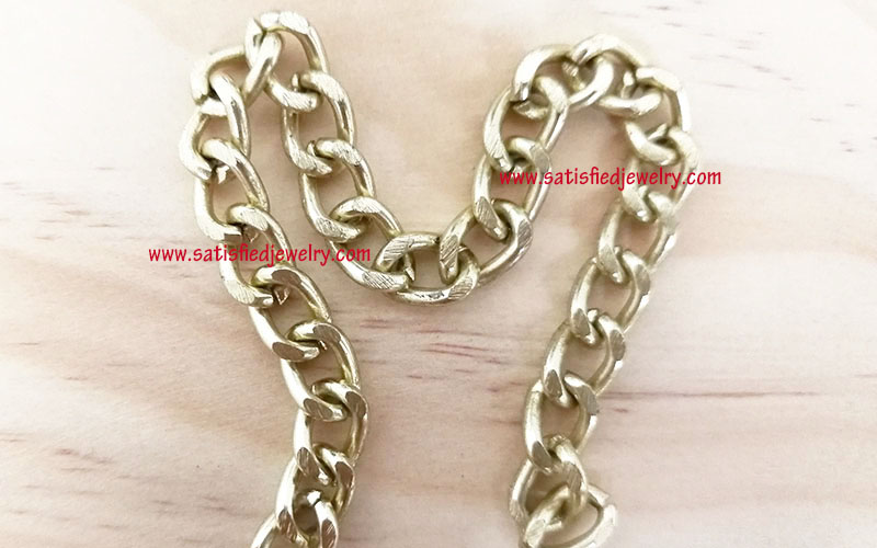 CHAIN0054 - 1.jpg