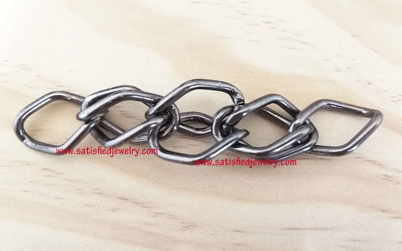 CHAIN0011.jpg
