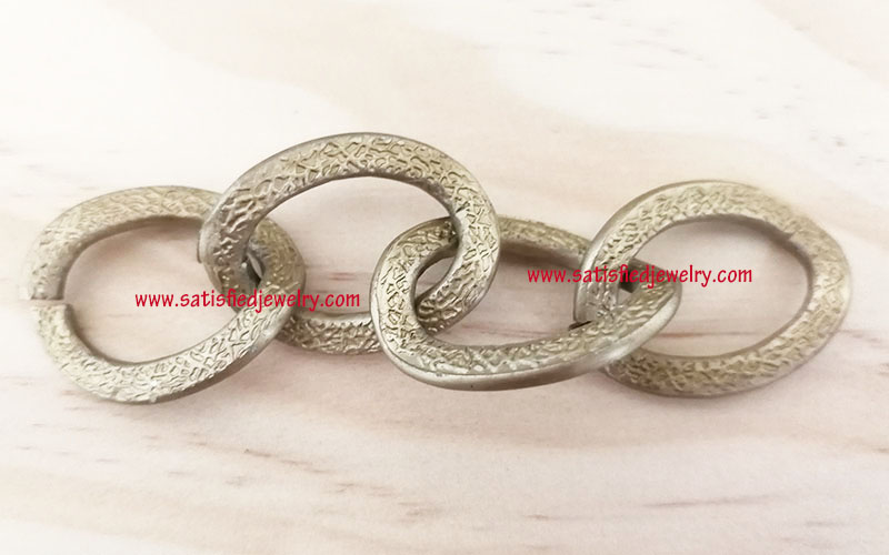 CHAIN0008.jpg