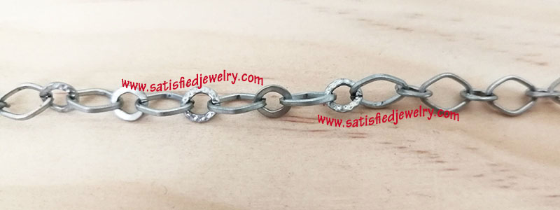 CHAIN0111 - 1.jpg