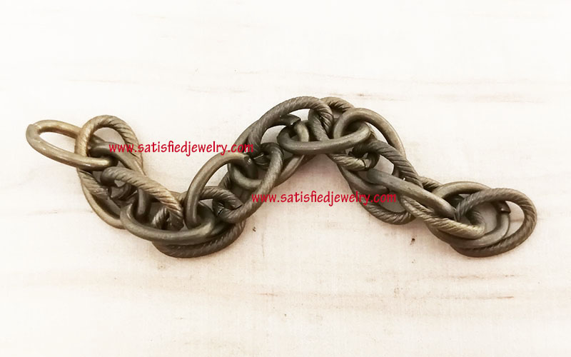 CHAIN0346 - 4.jpg CHAIN0346 - 4.jpg