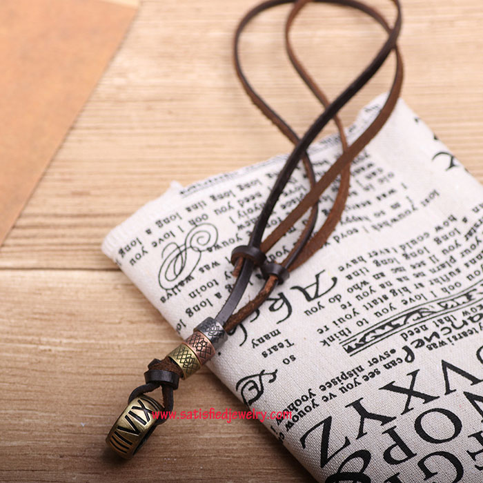 NECKLACE0018 - 2.jpg