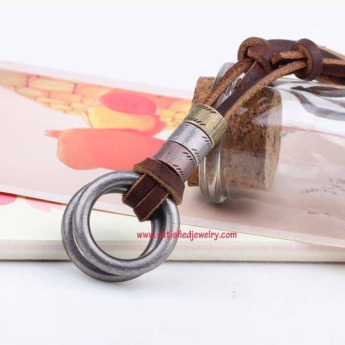 NECKLACE0037 - 2.jpg