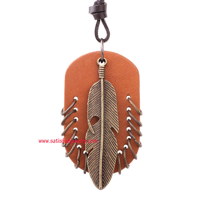 NECKLACE0064 - 3.jpg