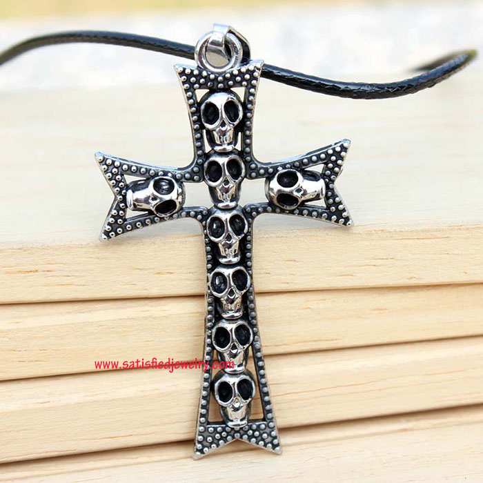 NECKLACE0069 - 1.jpg