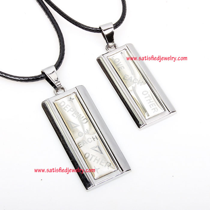 NECKLACE0148 - 2.jpg