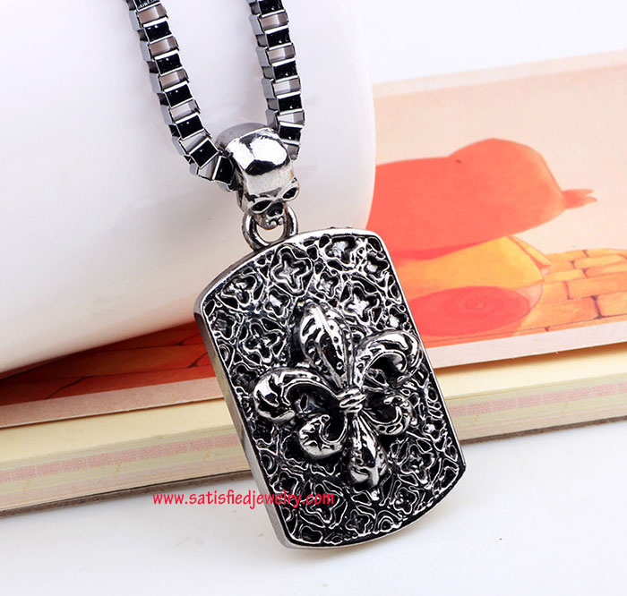 NECKLACE0092 - 3.jpg