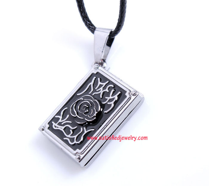 NECKLACE0130 - 1.jpg